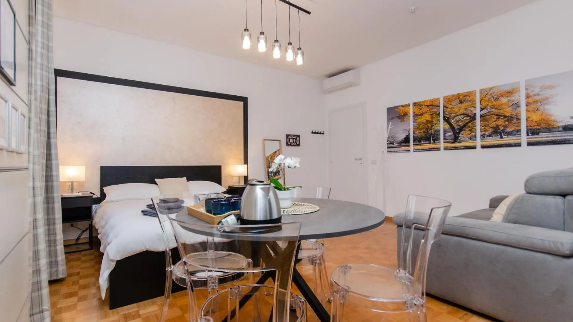 Homestay Brown Room Milan